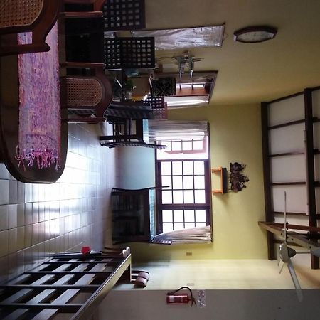 Peye Guesthouse Malang Zewnętrze zdjęcie