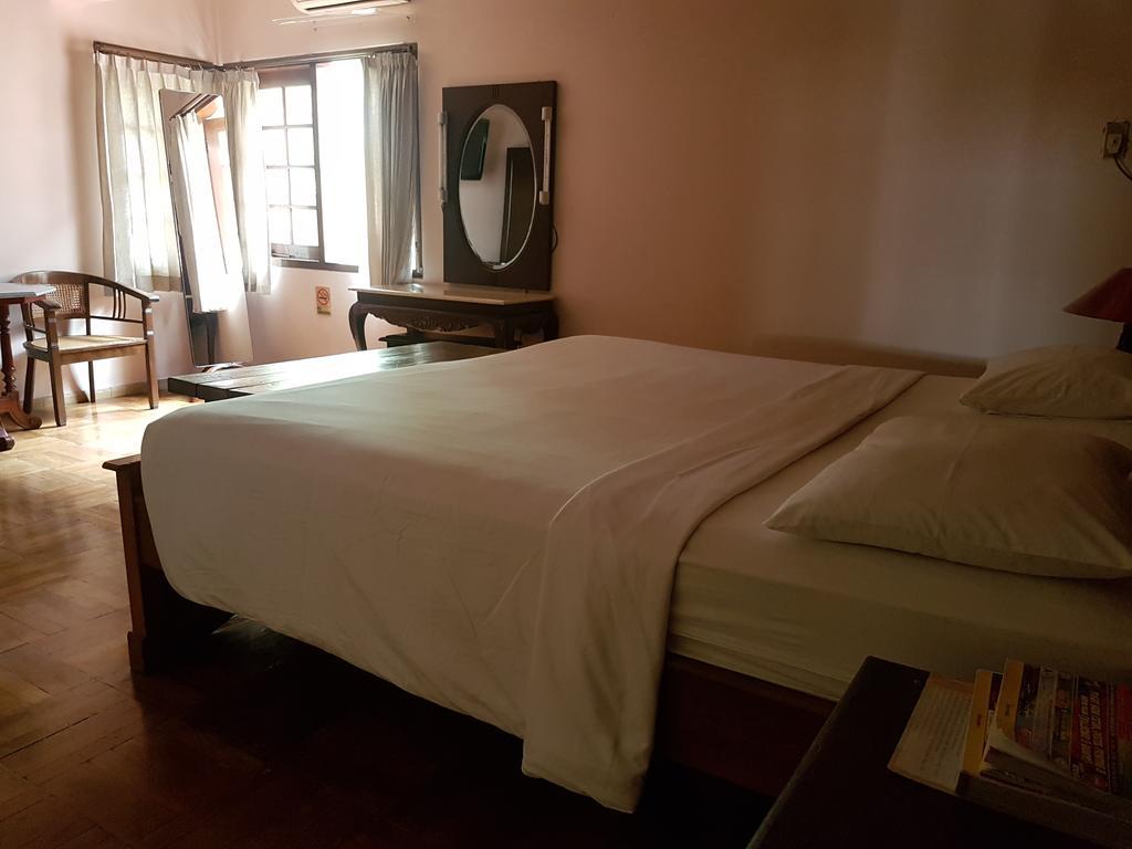 Peye Guesthouse Malang Zewnętrze zdjęcie