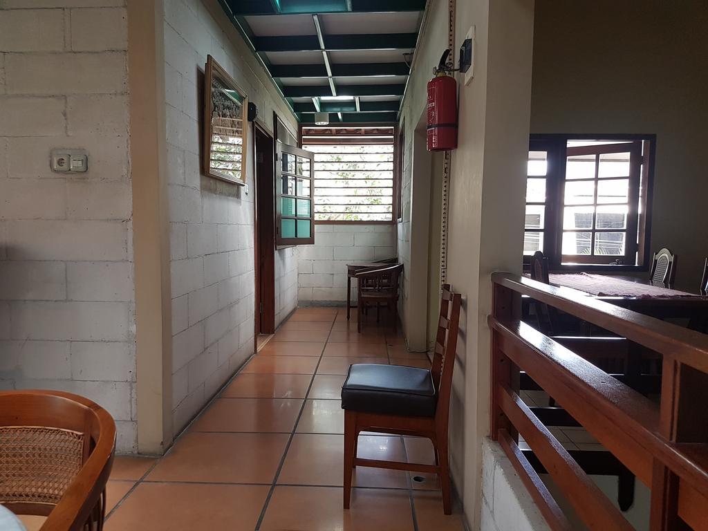 Peye Guesthouse Malang Zewnętrze zdjęcie